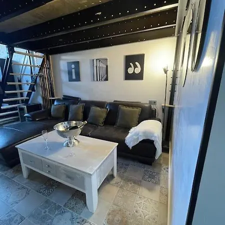 Bajo El Sol De Apartamento Sevilha